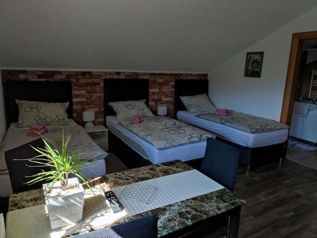 Apartman Toni Gracac  Luaran gambar