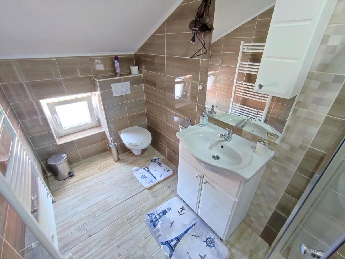 Apartman Toni Gracac  Luaran gambar