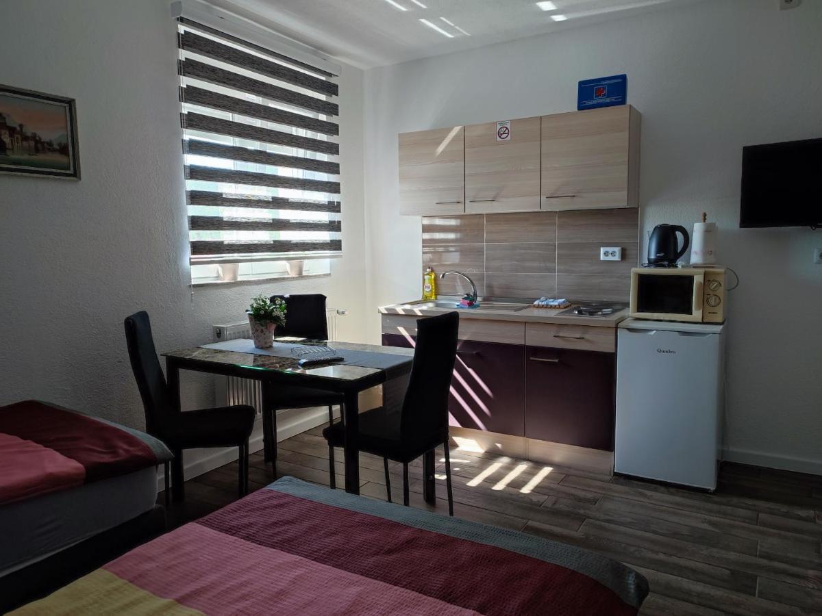 Apartman Toni Gracac  Luaran gambar