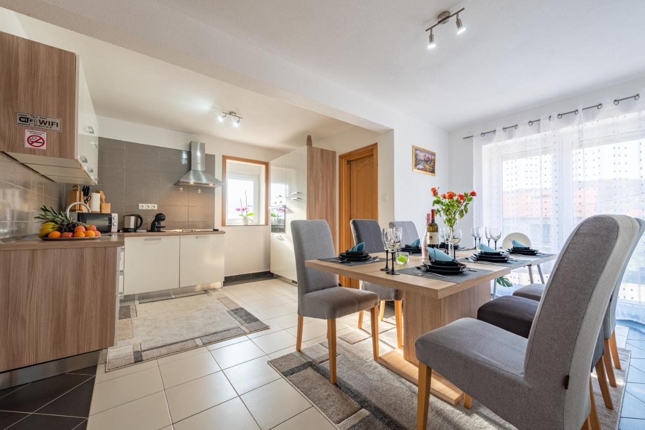 Apartman Toni Gracac  Luaran gambar