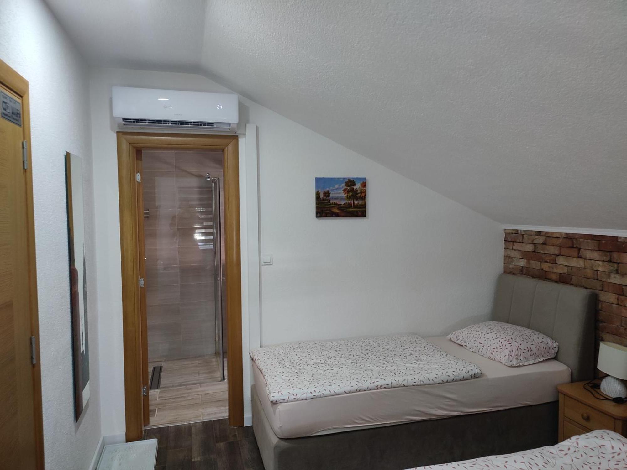 Apartman Toni Gracac  Luaran gambar