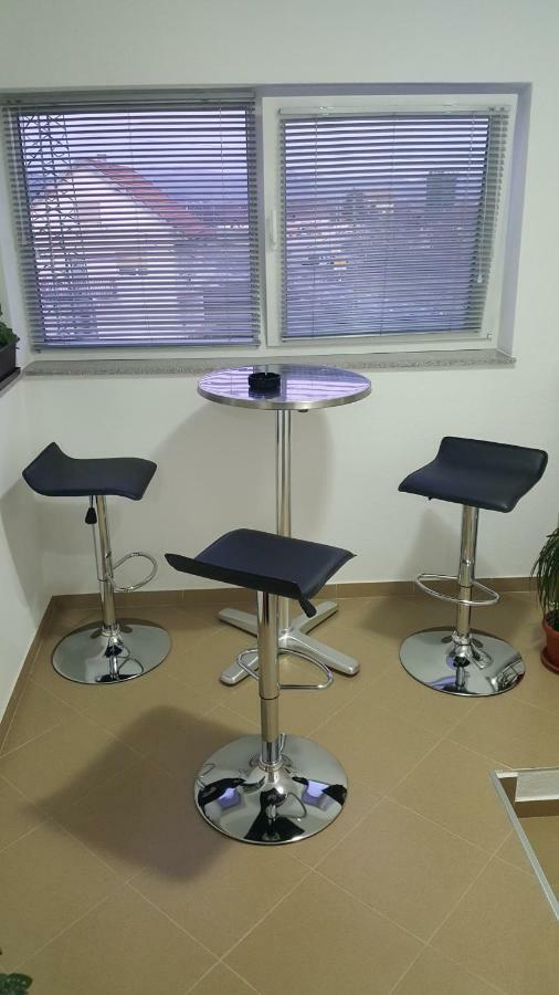 Apartman Toni Gracac  Bilik gambar